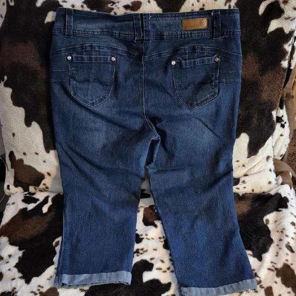 Diamante Dark Wash Cropped Jeans - Picture 5 of 11